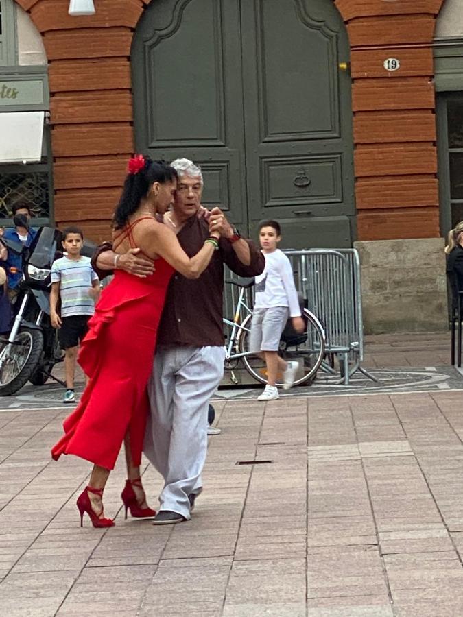 Meuble Tourisme Carmes 2 Etoiles, Entree Autonome,Wifi, Climatise, Petit Parking Prive Daire Toulouse Dış mekan fotoğraf